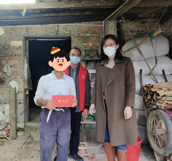 已處理1674092129215市委常委、組織部部長(zhǎng)李衛(wèi)芳慰問(wèn)龍溪天地坑村困難老黨員.jpg